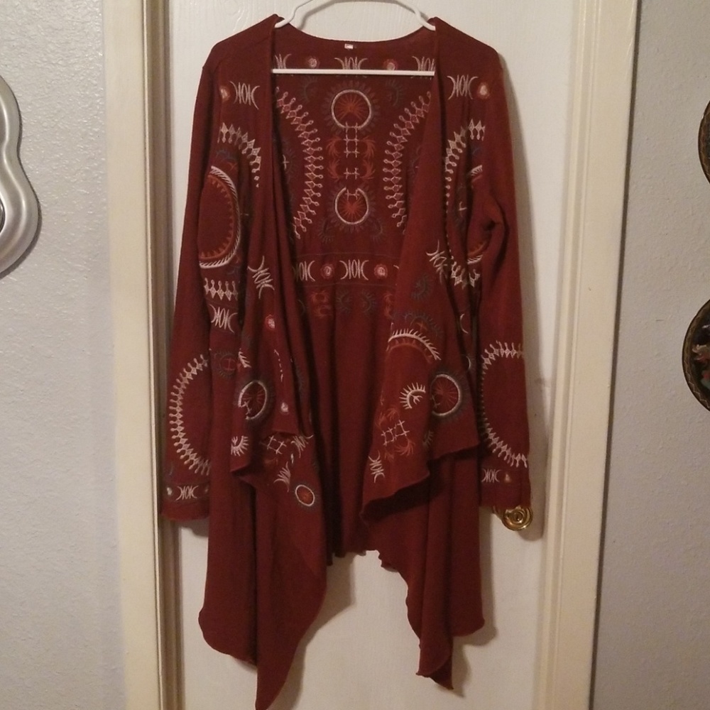 Long embroider carrigan